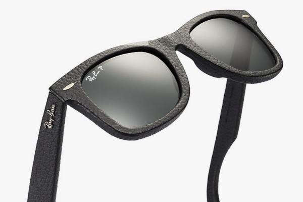 Солнцезащитные очки Ray-Ban Wayfarer RB 2140QM: в коже.