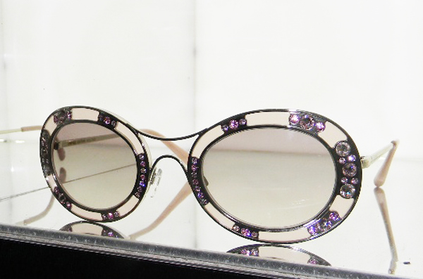 Солнцезащитные очки Valentino by Marchon
