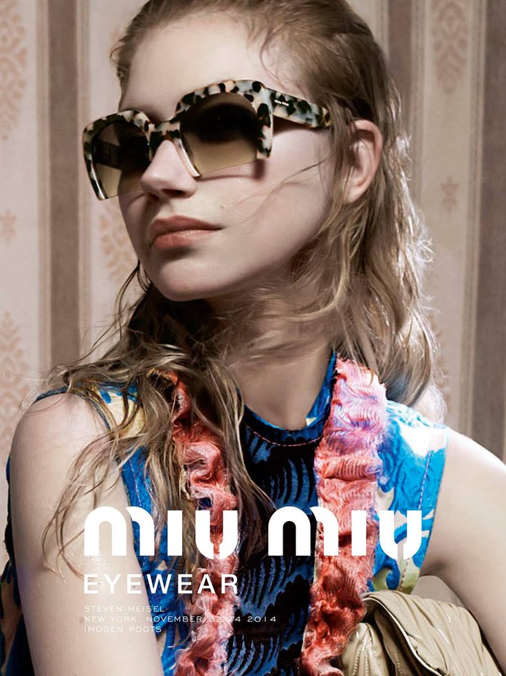 Солнцезащитные очки Miu Miu