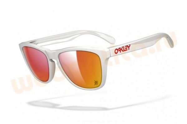Солнцезащитные очки Oakley, коллекция 2012-2013 - Custom Program
