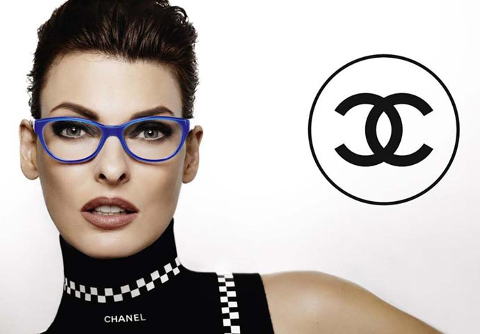 Линда Евангелиста в очках Chanel 2012