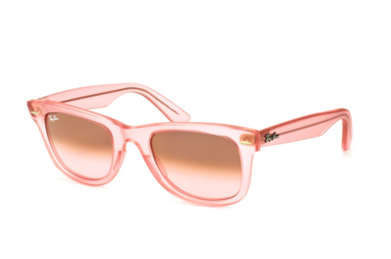 Солнцезащитные очки Ray-Ban. Коллекция Wayfarer Ice Pops 2013, в розовом цвете