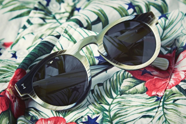 Солнцезащитные очки Illesteva 2014. Тренд - яркий принт