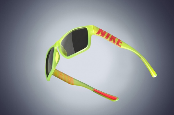 Солнцезащитные очки Nike Mojo Volt