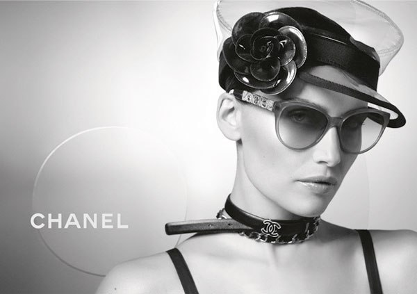 Летиция Каста (Laeticia Casta) в солнцезащитных очках Chanel 2013