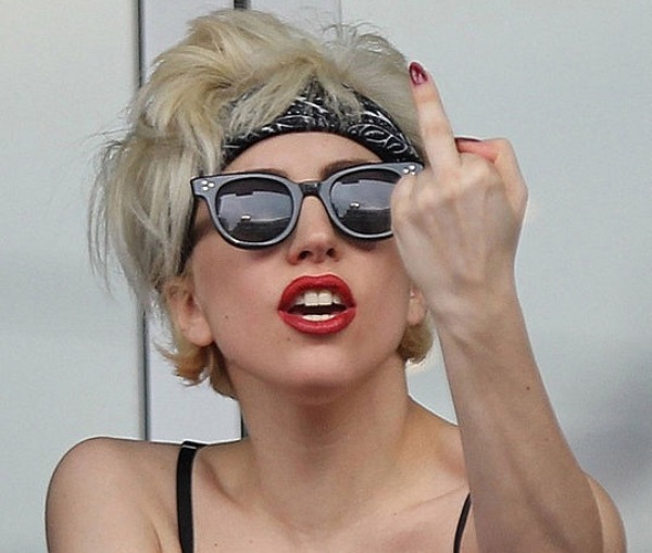 Lady Gaga носит солнцезащитные очки Moscot