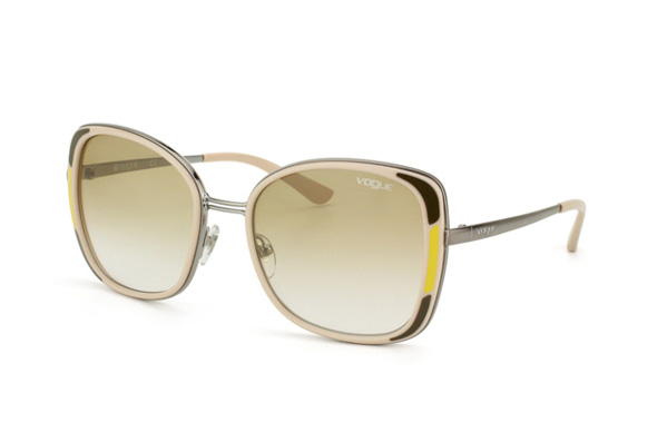 Солнцезащитные очки Vogue 3801